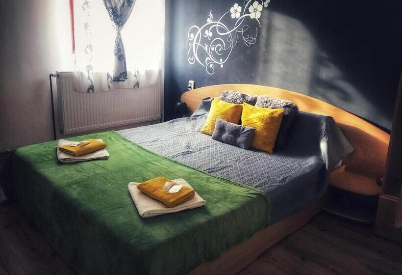 带共用浴室的标准房间, Casamaria