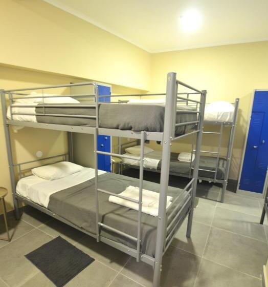 سرير فى غرفة مشتركه, Rooms Dp Setúbal