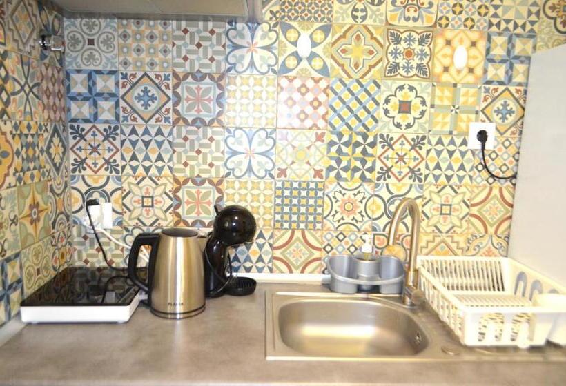 سرير فى غرفة مشتركه, Rooms Dp Setúbal