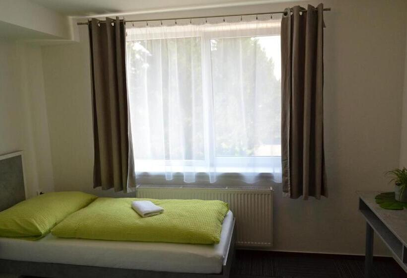 غرفة قياسية, Garni Hotel 31