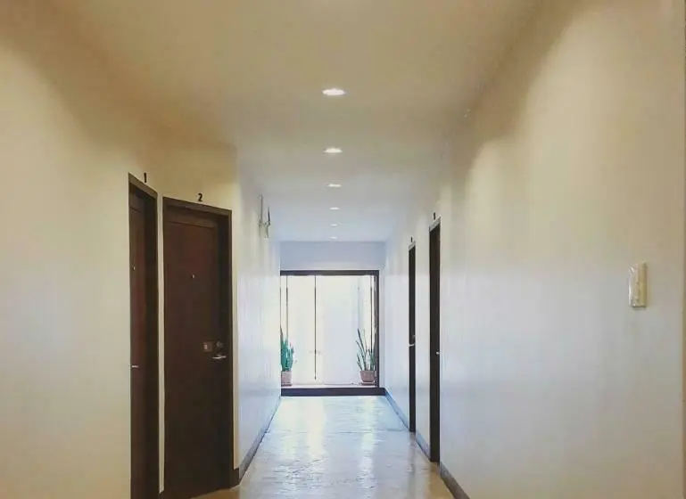اتاق خانوادگی, Huglampang Boutique
