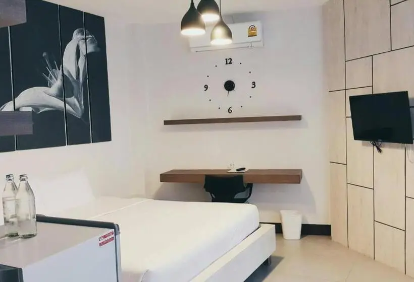 اتاق اکونومی, Huglampang Boutique