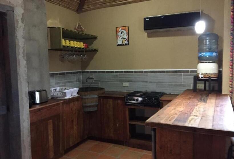 آپارتمان 1 خوابه, Guest House Nativo Charming, Cozy & Affordable