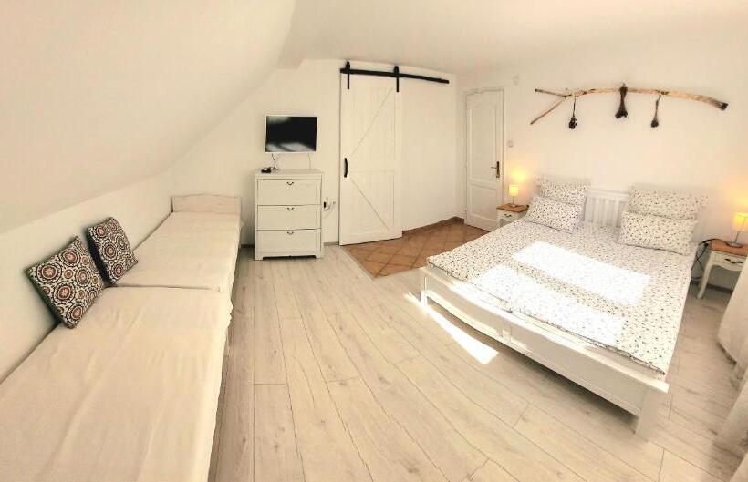 带1个卧室的公寓, Napkert Apartman