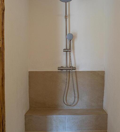 اتاق استاندارد با بالکن, Taevas Külalistemaja