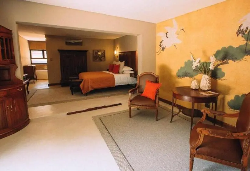 سوییت اجرایی, The Bohemian Guesthouse