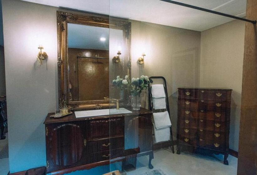 Номер Deluxe, The Bohemian Guesthouse