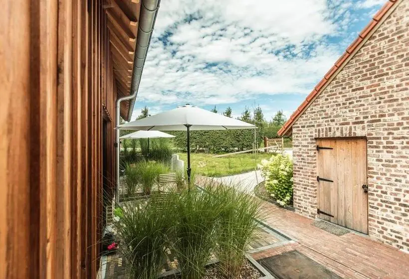Standard-huone, Boerderaaj
