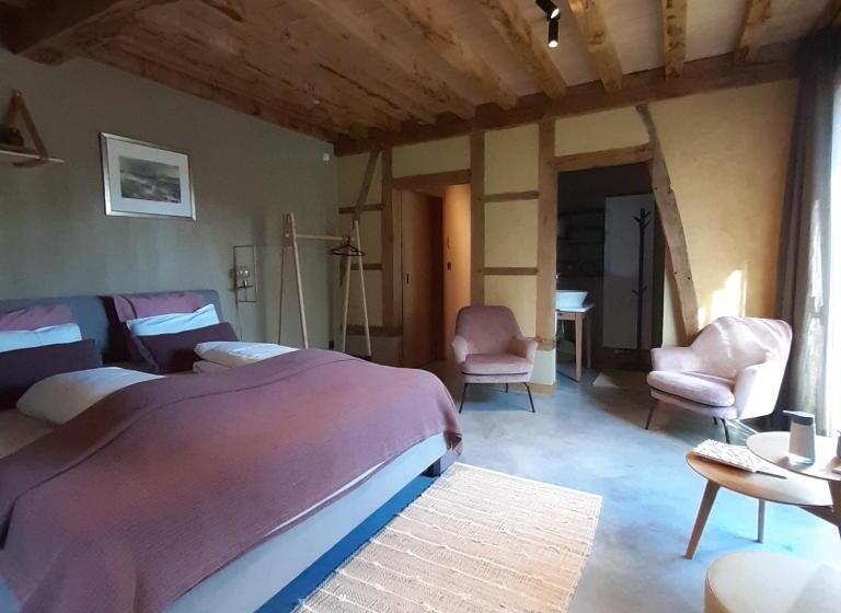 غرفة قياسية, Boerderaaj