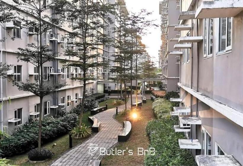 Junior Suite com Balcao, Butler S Bnb @ Trees Residences Qc Phil