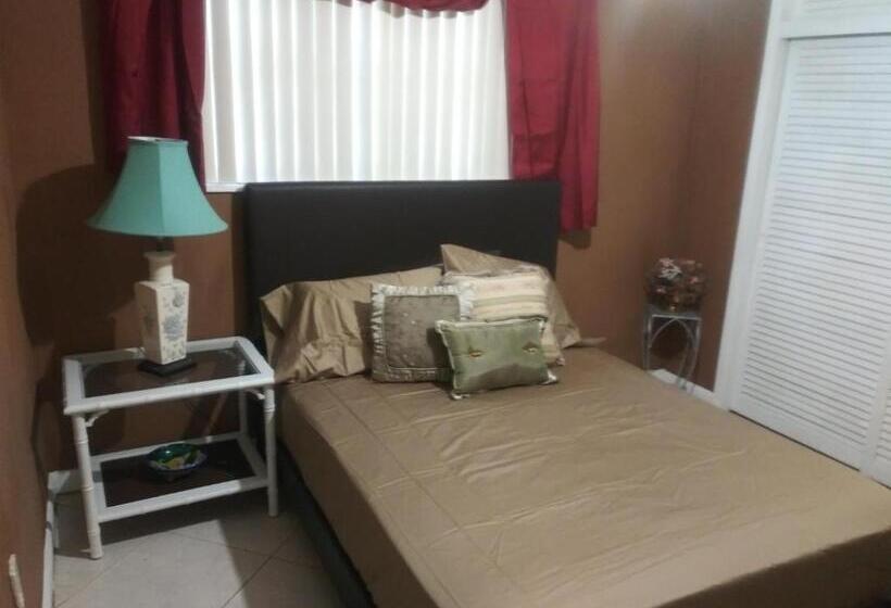 غرفة قياسية, Bon Soleil Stadium Guesthome