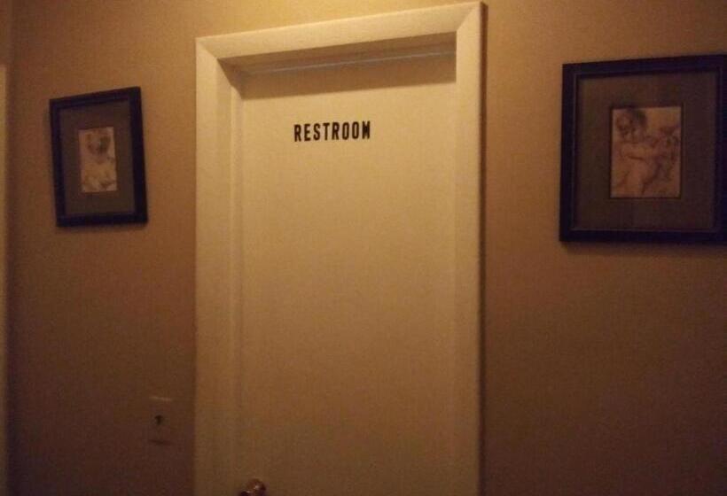 غرفة قياسية, Bon Soleil Stadium Guesthome