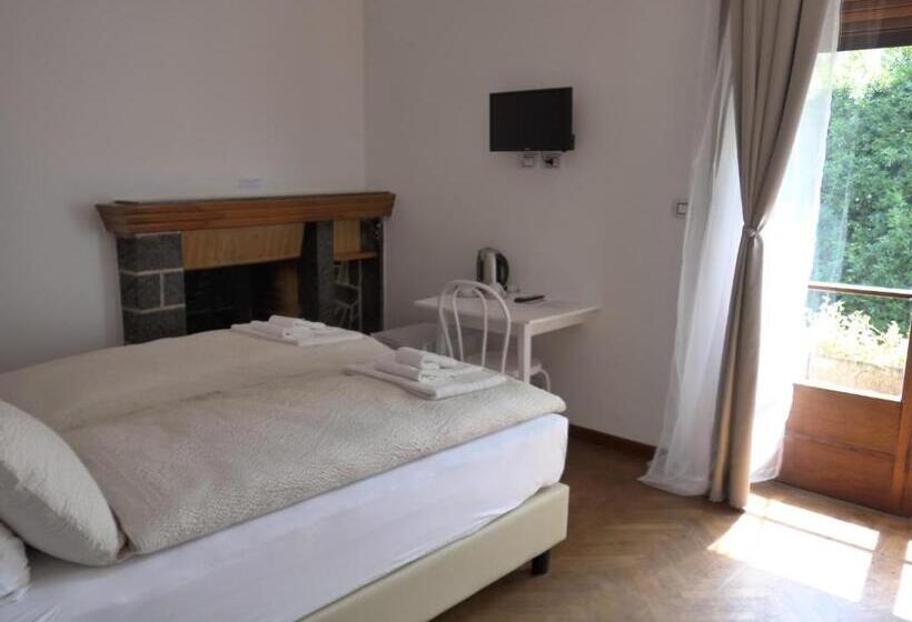 חדר סטנדרט עם מרפסת, La Tana Rooms