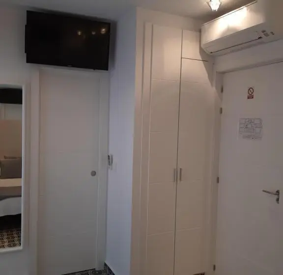 スタンダードインサイドビュールーム, Room Boutique 32