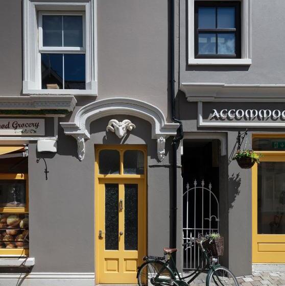 اتاق لوکس, Bridge Street Townhouse