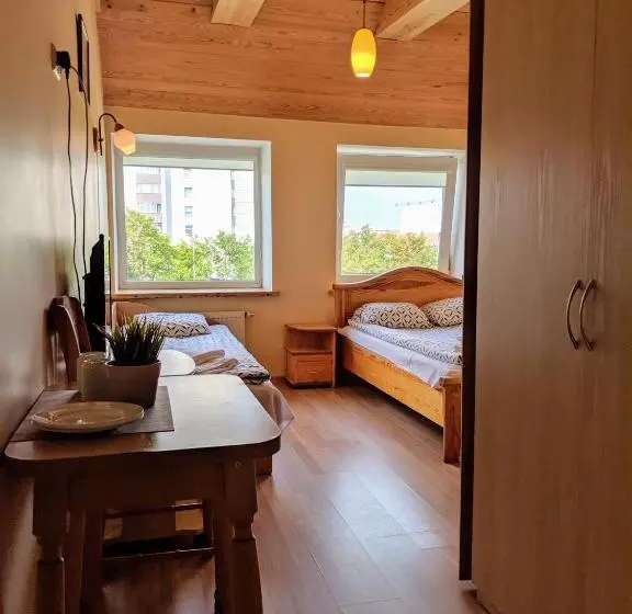 اتاق استاندارد سه نفره, Guest House Kamara