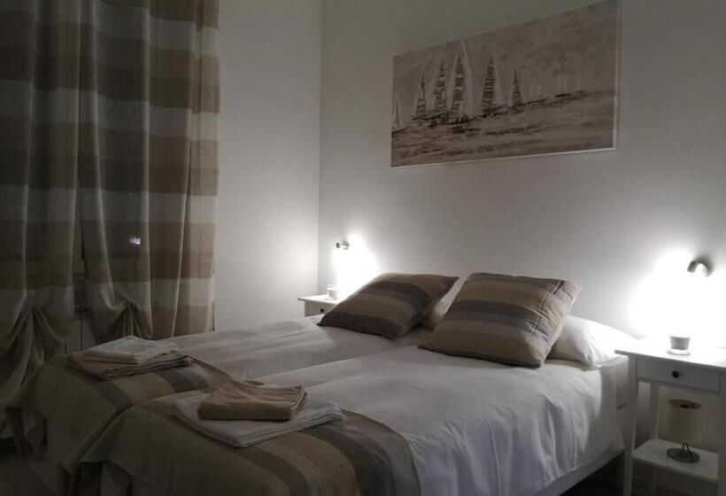 اتاق استاندارد, Julia Affittacamere