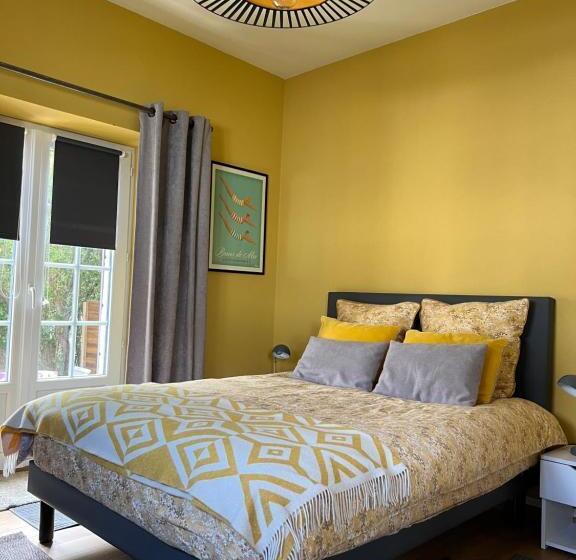 חדר סטנדרט נוף לגינה, Kerloulou