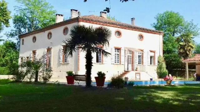 اتاق لوکس, Manoir De La Gravette