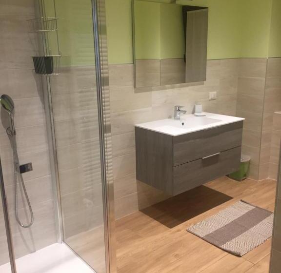 غرفة قياسية رباعية, Residence La Canonica