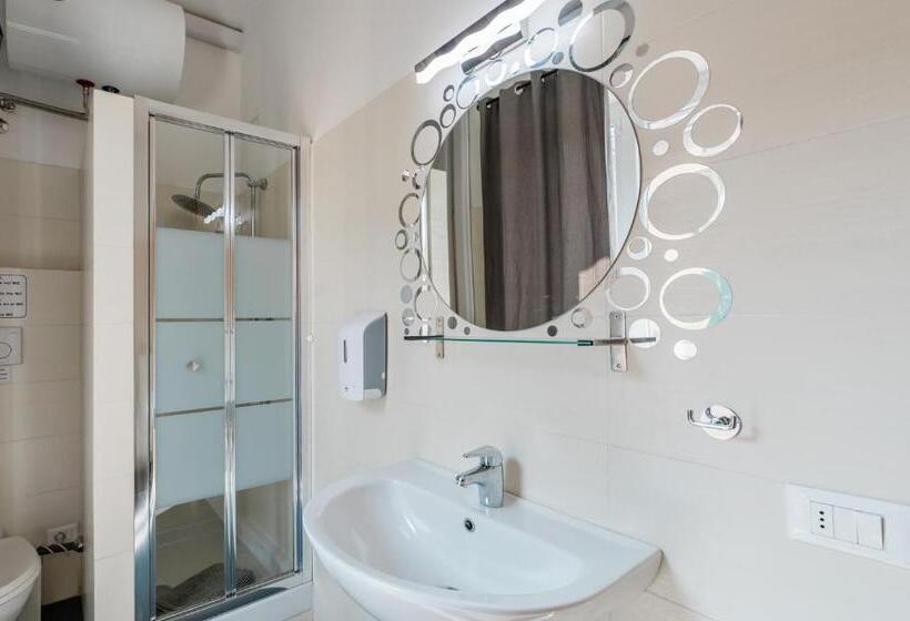 اتاق استاندارد, Bg Stay