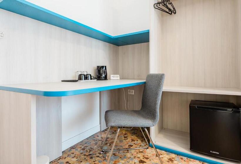 اتاق استاندارد با سرویس بهداشتی مشترک, Bg Stay