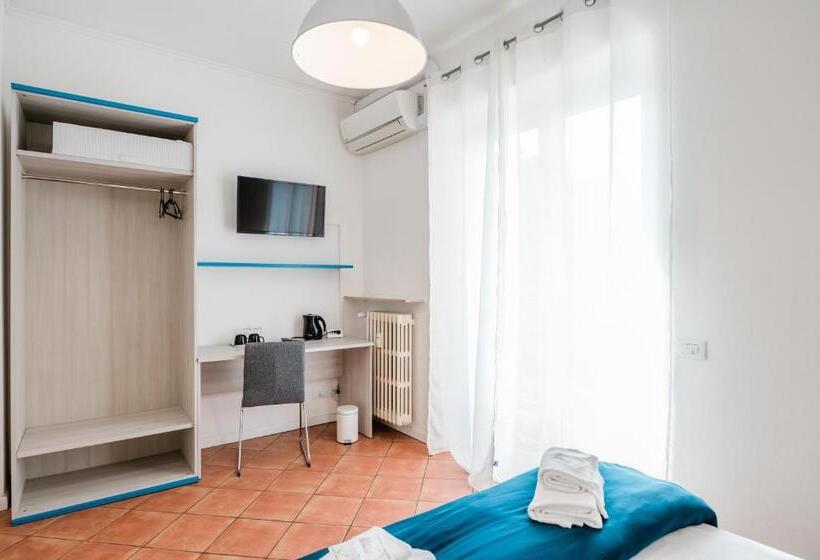 اتاق استاندارد با سرویس بهداشتی مشترک, Bg Stay