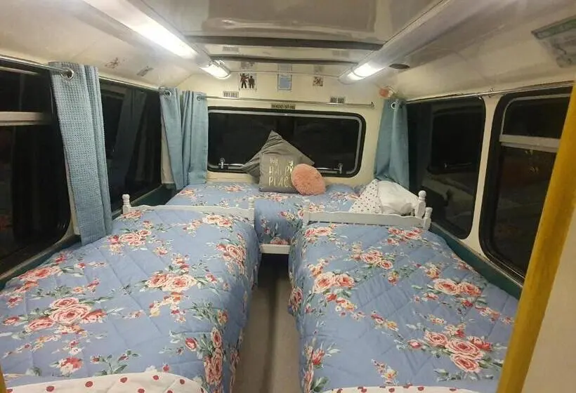 ファミリーステューディオ, Glasson Glamping Farm