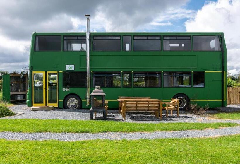 סטודיו משפחתי, Glasson Glamping Farm