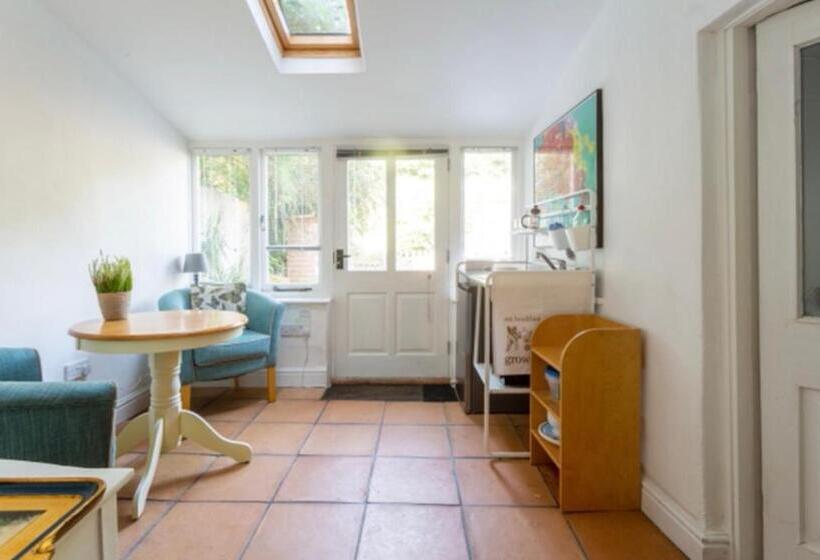 آپارتمان 1 خوابه با چشم‌انداز باغ, Bridport Garden Suite