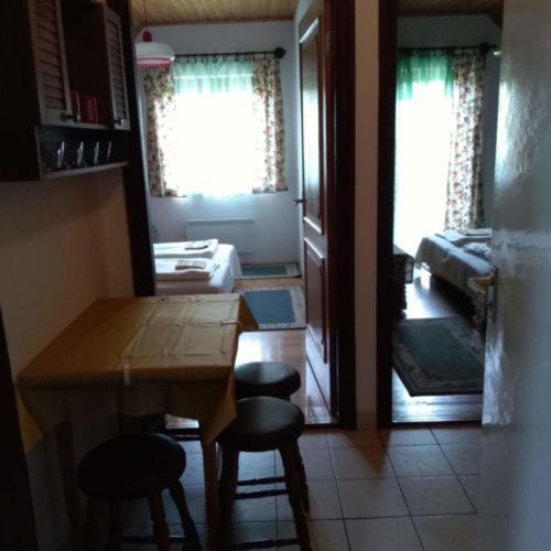 침실 1개 전망 아파트, Tóth Nyaraló