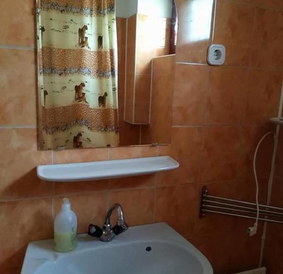 스탠다드 발코니 룸, Tóth Nyaraló