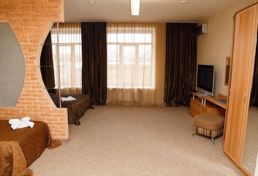 اتاق سوپریور, Alioth