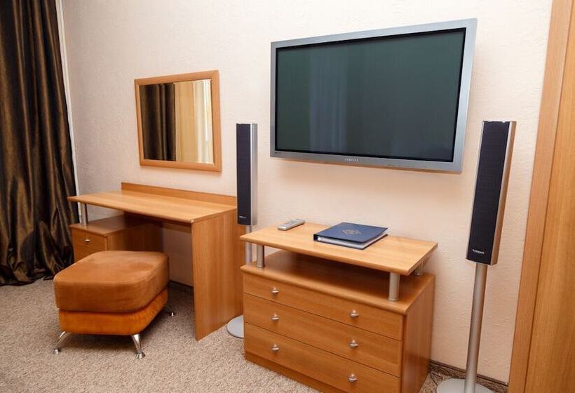 اتاق سوپریور, Alioth