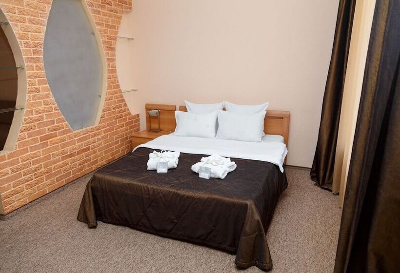 اتاق خانوادگی, Alioth