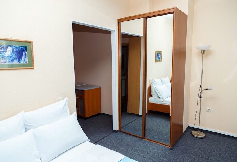 اتاق سوپریور, Alioth