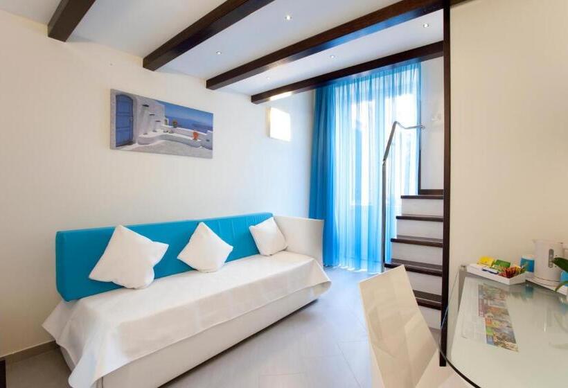 Quarto Triplo Superior, Sorrento Flats