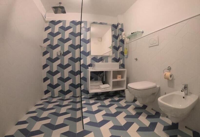 Классический Номер, Sorrento Flats