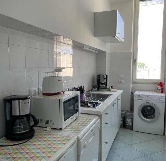 Апартаменты 1 Спальня с Балконом, Sorrento Flats