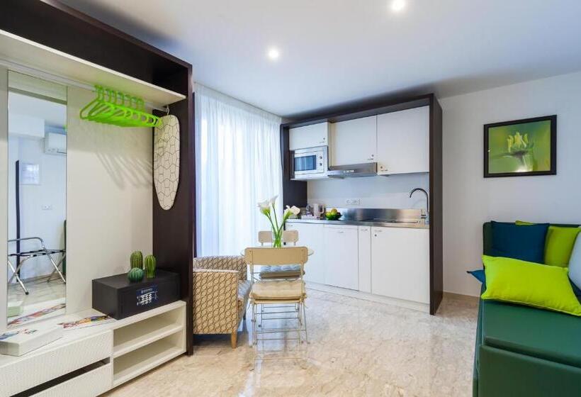 Апартаменты Deluxe 1 Спальня, Sorrento Flats