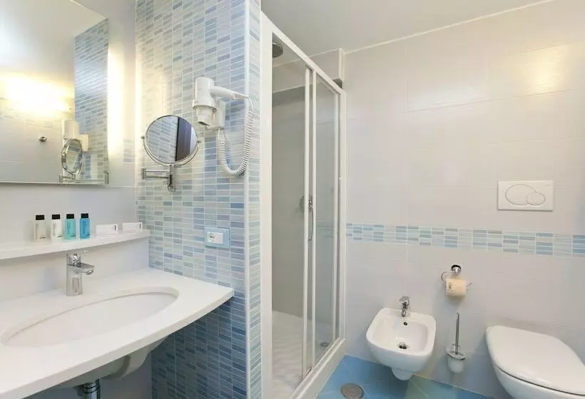 اتاق کلاسیک, Sorrento Flats
