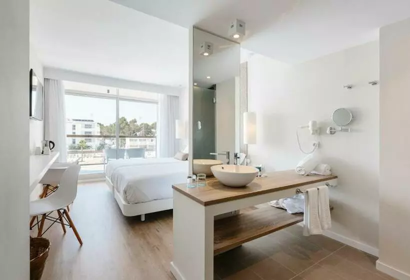 اتاق استاندارد با چشم‌انداز استخر, Aluasoul Ibiza  Adults Only