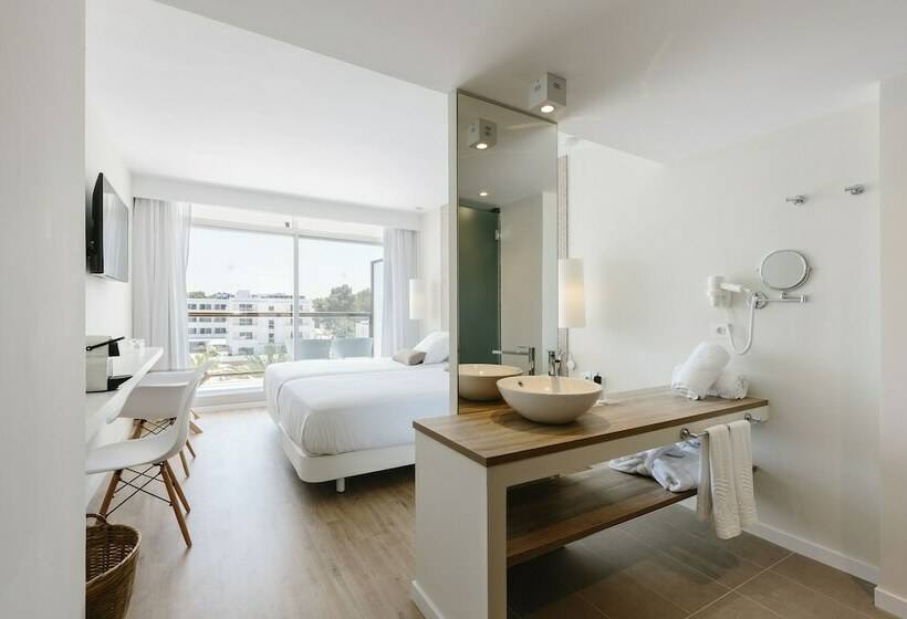 غرفة قياسية مطلّة علي حمام السباحة, Aluasoul Ibiza  Adults Only