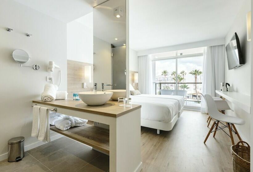 غرفة قياسية مطلّة علي حمام السباحة, Aluasoul Ibiza  Adults Only