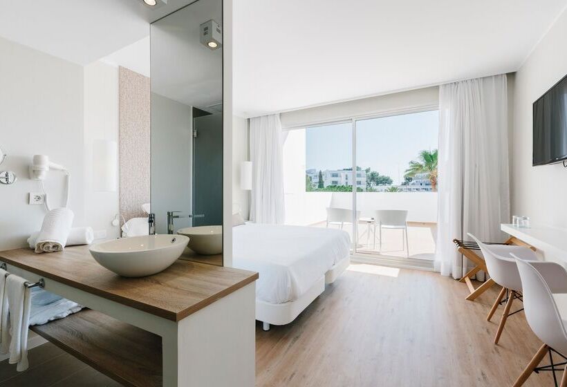 غرفة قياسية مطلّة علي حمام السباحة, Aluasoul Ibiza  Adults Only