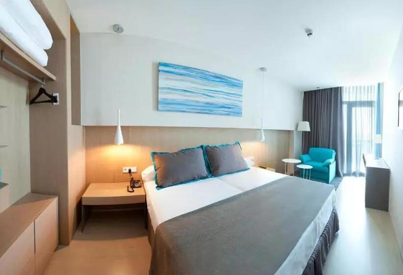 آپارتمان یک خوابه با دری مشترک که هال را جدا می کند., Atenea Port Barcelona Mataro