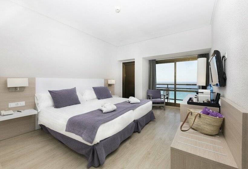 اتاق سوپریور با چشمانداز دریا, Be Live Adults Only Marivent