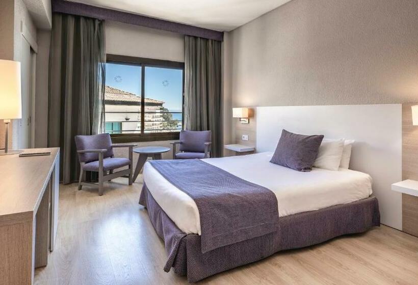 اتاق اکونومی, Be Live Adults Only Marivent