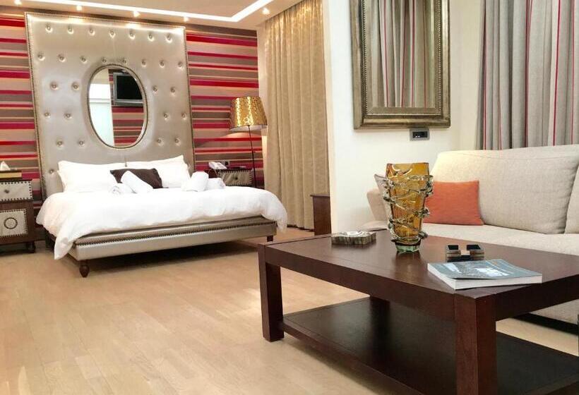 ハイドロマッサージバス付きスイート, Comfy Boutique