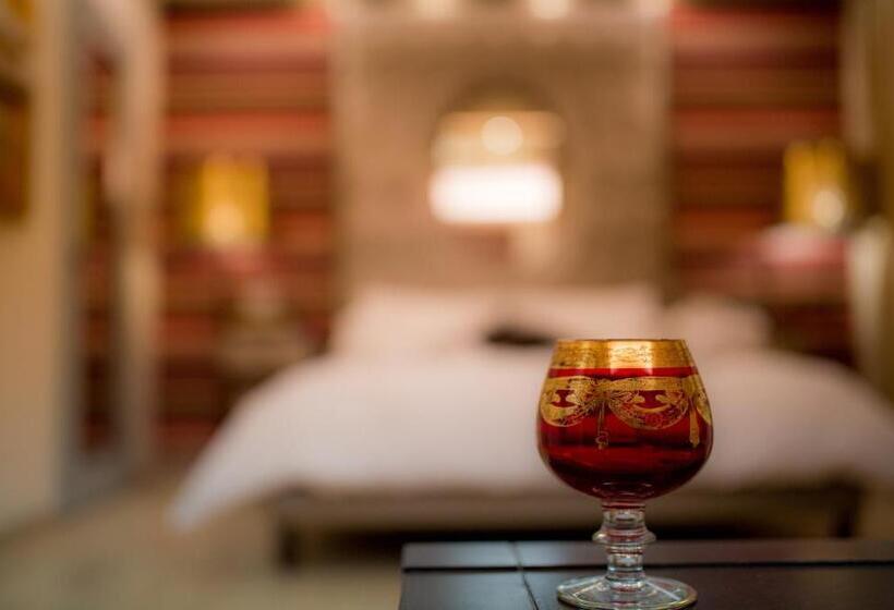 ハイドロマッサージバス付きスイート, Comfy Boutique